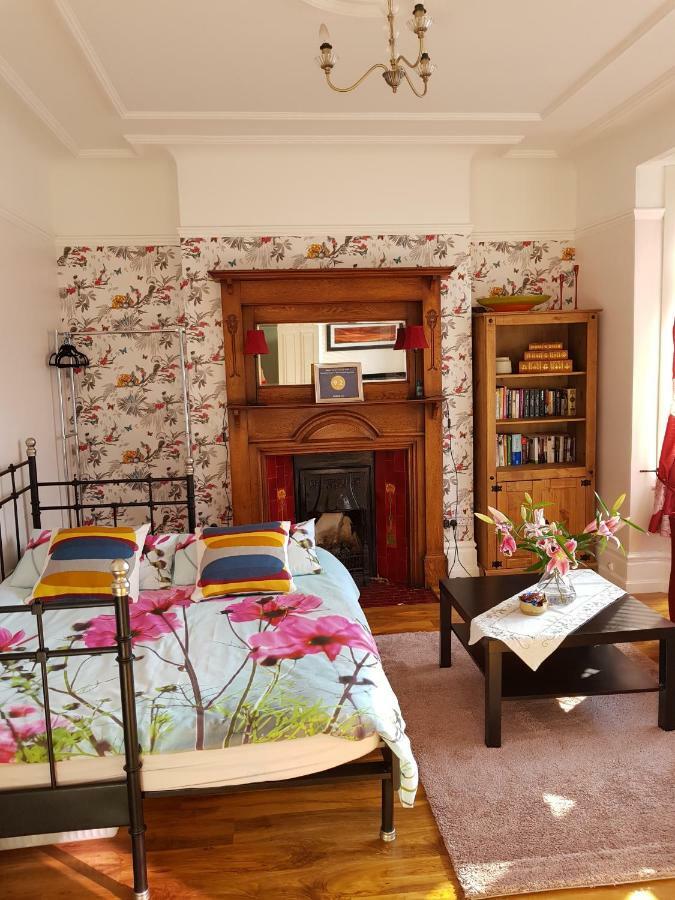 Beautiful Room In Victorian Family Home Ilford Exterior photo